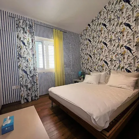 Villa Escape *